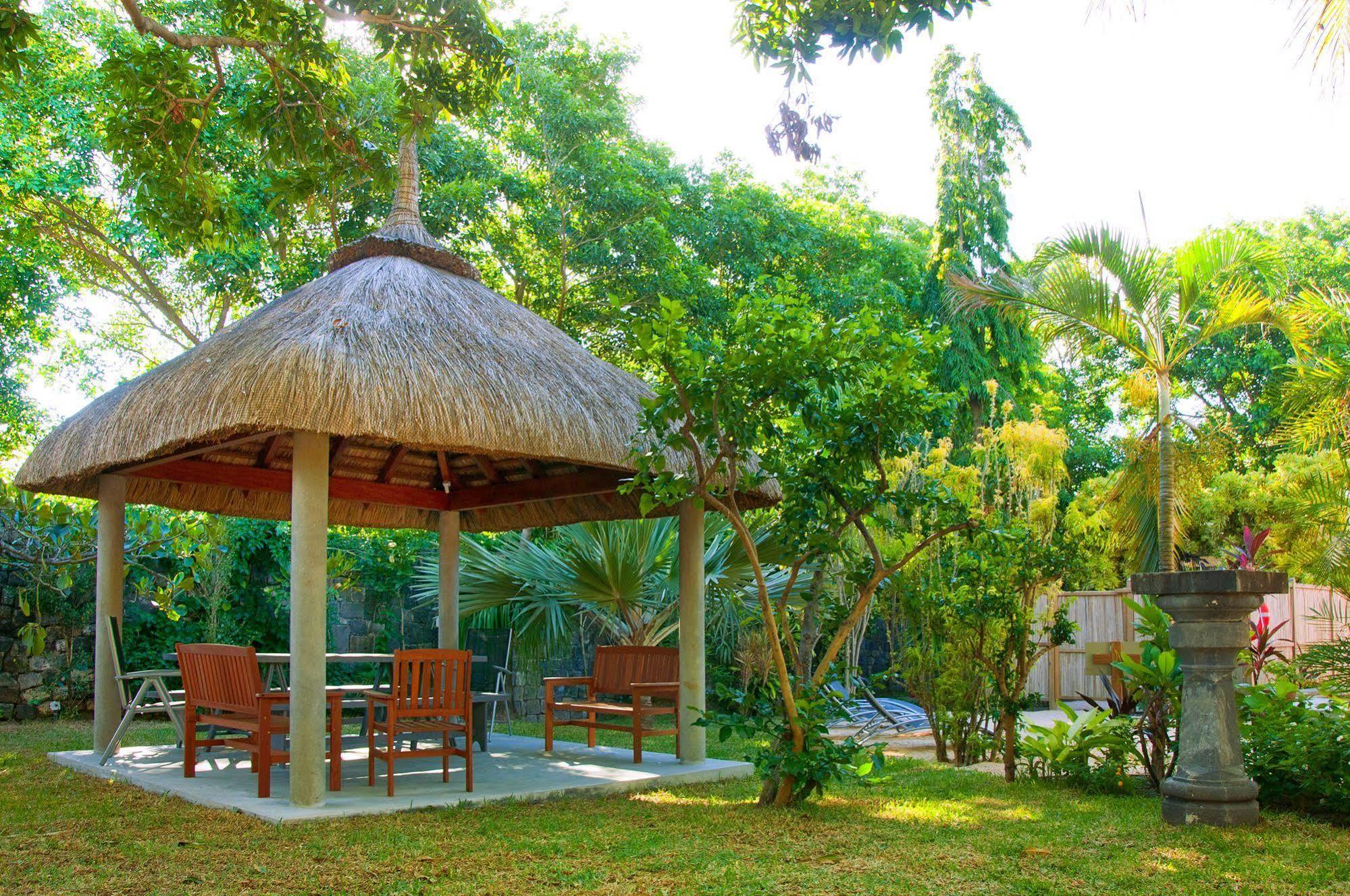 Gardens Retreat Villa Pereybere Beach Buitenkant foto