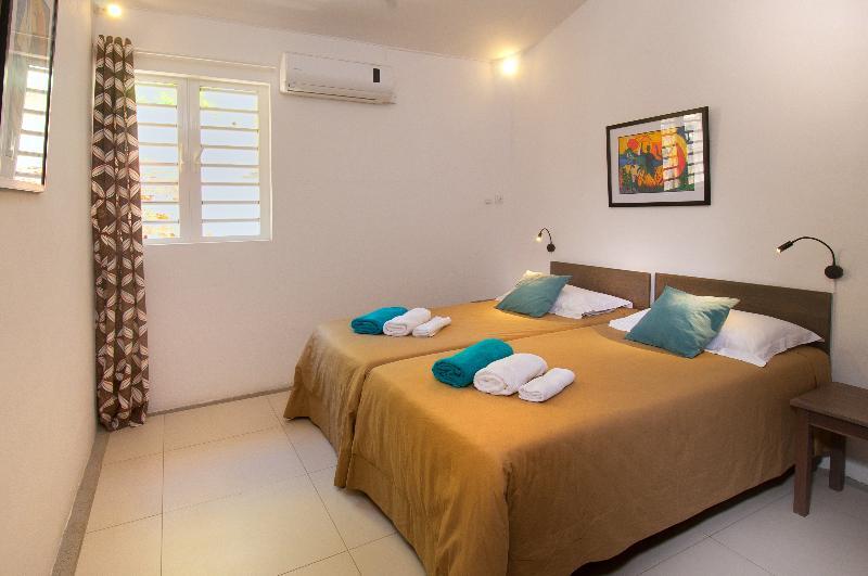 Gardens Retreat Villa Pereybere Beach Buitenkant foto